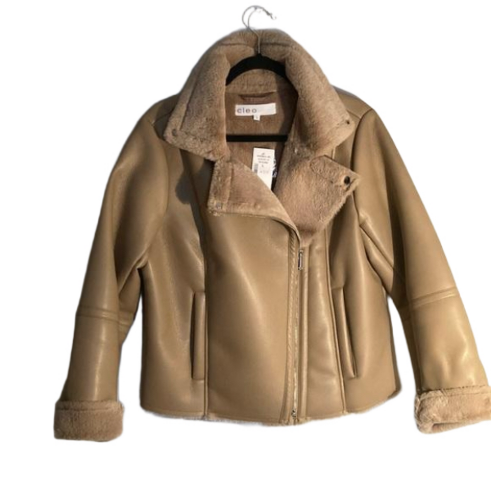 BNWT CLEO CAMEL brown Cropped Coat zippered •faux fur lined •Super soft •Size L